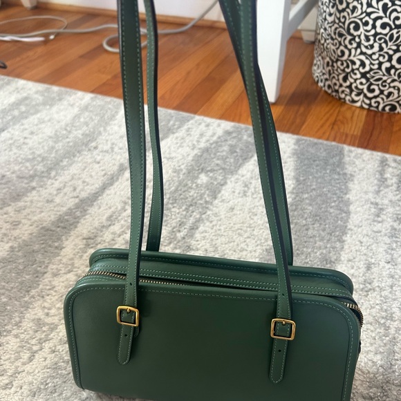 Coach Green Leather Swing Shoulder Bag - Picture 3 of 9